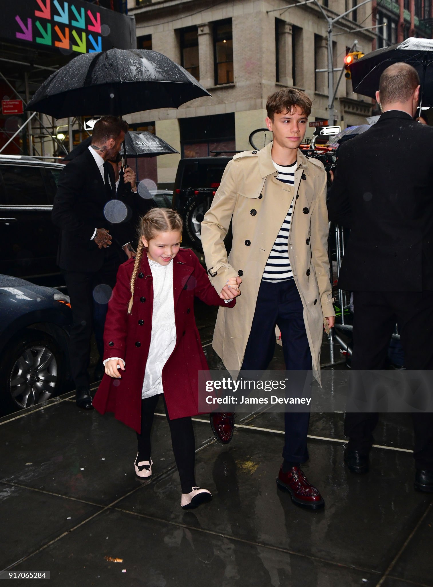 Ch&ugrave;m ảnh Harper Beckham: 14 tuổi đ&atilde; ra d&aacute;ng fashionista, chuẩn bị tiếp quản brand thời trang ri&ecirc;ng do bố mẹ lập ra - Ảnh 26.