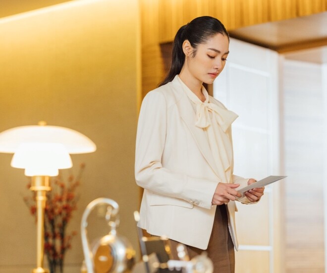 Mẹ mất, tôi dọn phòng thì tìm thấy một hộp thư cũ, lá thư cuối cùng đề tên một người uy quyền trong họ và bí mật khó tin- Ảnh 1. Mẹ mất, tôi dọn phòng thì tìm thấy một hộp thư cũ, lá thư cuối cùng đề tên một người uy quyền trong họ và bí mật khó tin- Ảnh 1.