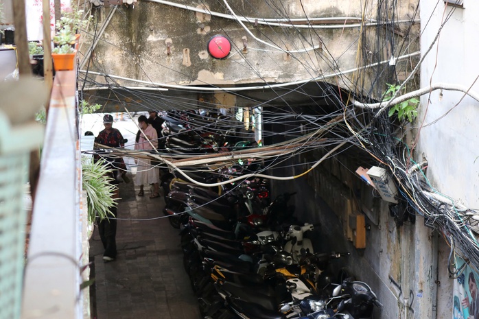 Mở lối tho&aacute;t hiểm để giữ mạng sống- Ảnh 2.