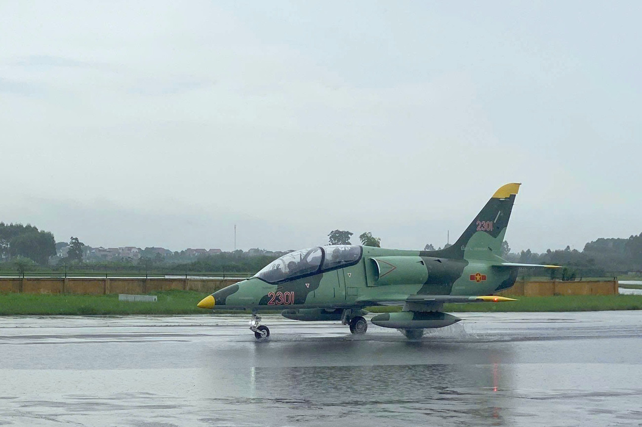 Các tổ bay l - 39 ng chuyển sân tham gia nhiệm vụ A80 trong Lễ kỷ niệm 80 năm - Ảnh 2. Các tổ bay l - 39 ng chuyển sân tham gia nhiệm vụ A80 trong Lễ kỷ niệm 80 năm - Ảnh 2.
