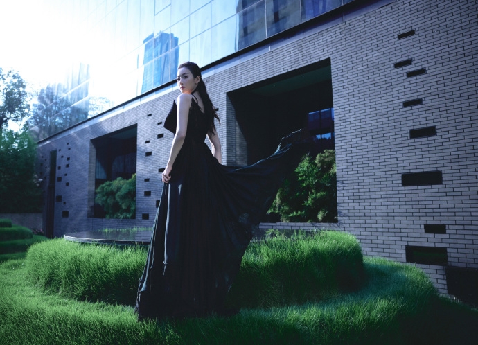 Mỹ nhân hạng A là nghịch lý visual của showbiz: Lên phim vừa đơ vừa lố, ngoài đời slay điên đảo thách ai dám chê - Ảnh 1.