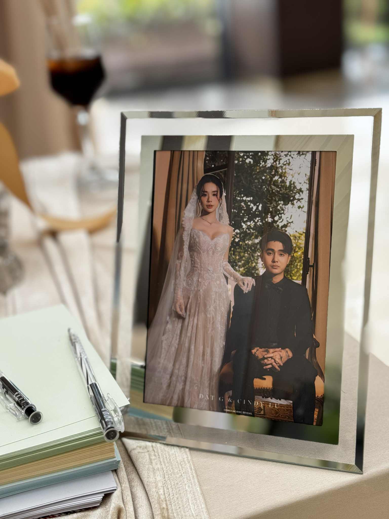 Đám cưới Đạt G và Cindy Lư: Dâu rể gấp đôi visual, hé lộ lễ đường đẹp như mơ - Ảnh 2. Đám cưới Đạt G và Cindy Lư: Dâu rể gấp đôi visual, hé lộ lễ đường đẹp như mơ - Ảnh 2.
