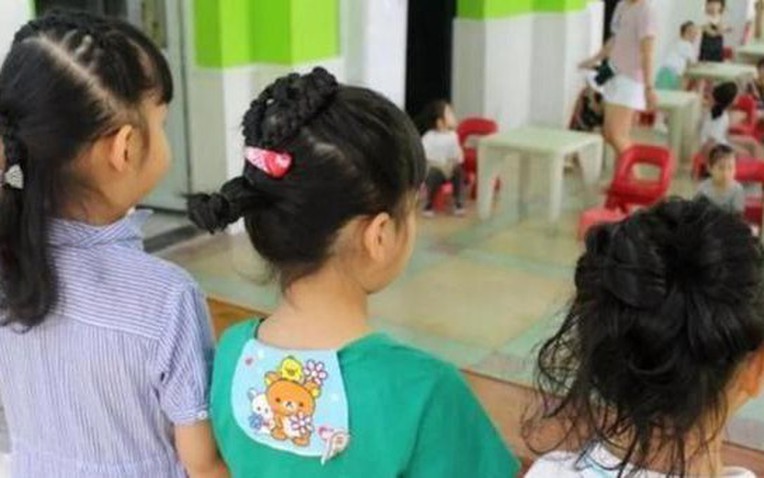 Giáo viên chia sẻ bí quyết nhìn tương lai qua mái tóc của bé gái - Ảnh 1. Giáo viên chia sẻ bí quyết nhìn tương lai qua mái tóc của bé gái - Ảnh 1.