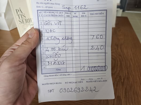 Vụ bún vịt 1 triệu đồng tại chợ Bến Thành gây xôn xao dư luận - Ảnh 1.