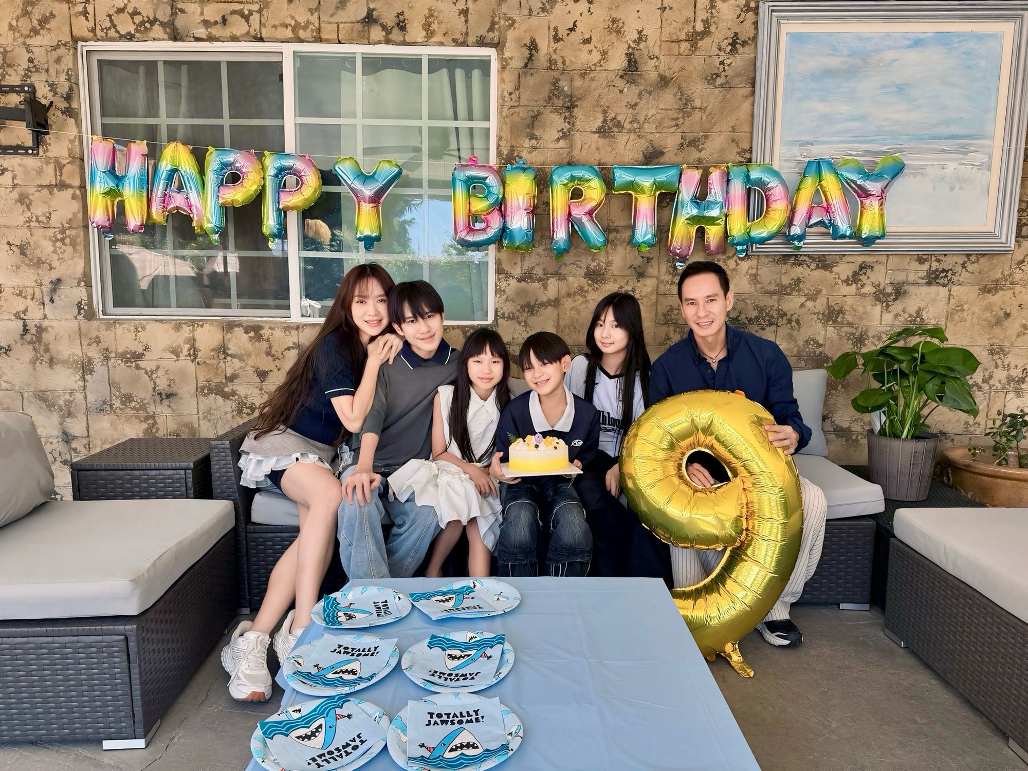 Con gái Lý Hải - Minh Hà lỡ miệng nói 1 từ trong livestream, ngay lập tức được mẹ dạy dỗ- Ảnh 3.