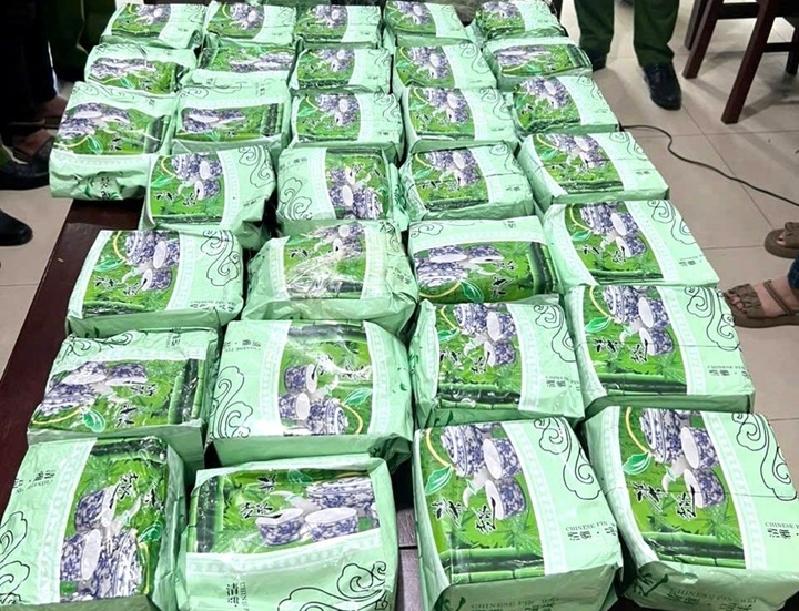 Bắt giữ 3 đối tượng trong đường dây ma túy xuyên quốc gia tại Nghệ An - Ảnh 1.