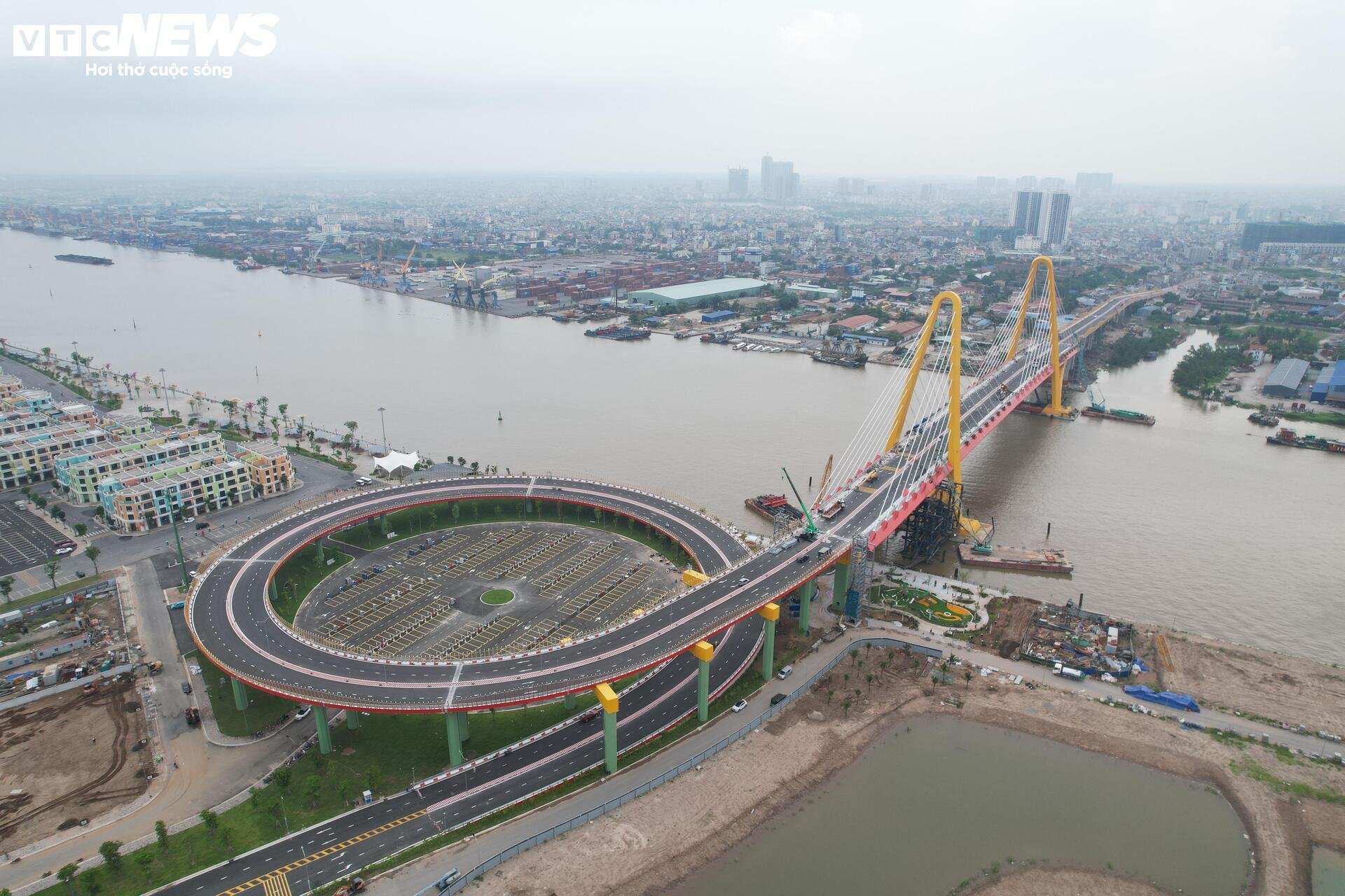 Cận cảnh cầu Hoàng Gia 2 . 300 Tỷ đồng trước ngày thông xe tại Hải Phòng - Ảnh 3.