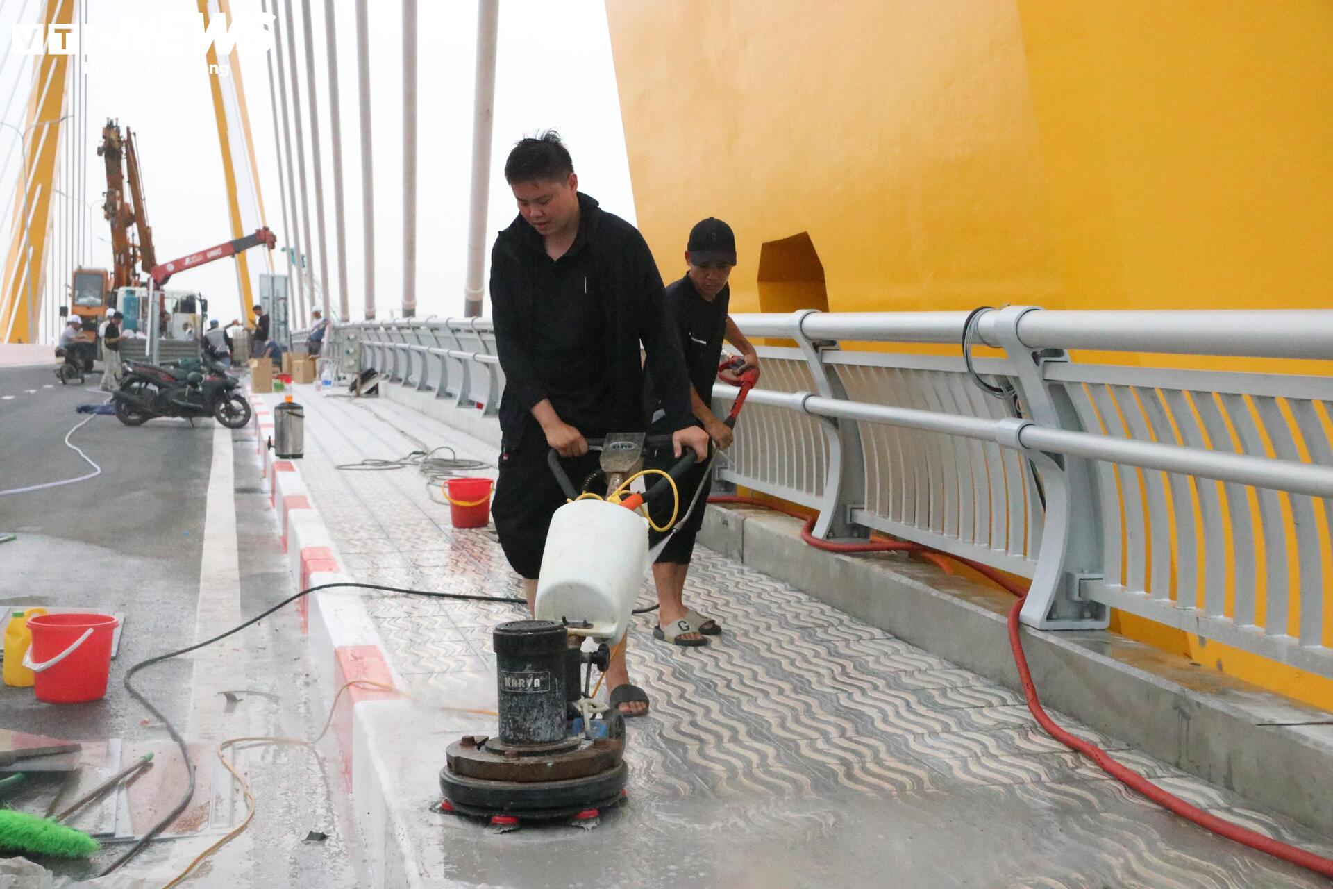 Cận cảnh cầu Hoàng Gia 2 . 300 Tỷ đồng trước ngày thông xe tại Hải Phòng - Ảnh 13.