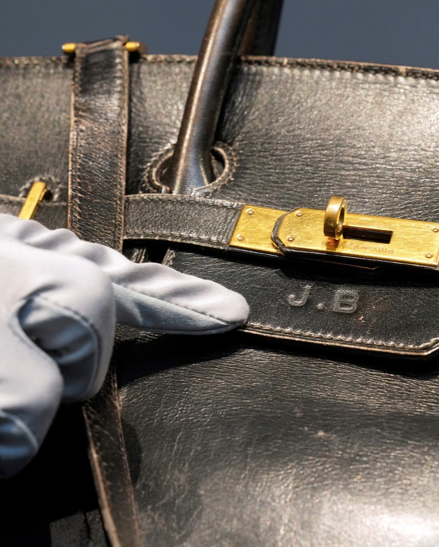 Người bỏ ra 260 tỷ đồng mua chiếc Hermès Birkin nguyên bản là ai?- Ảnh 6.