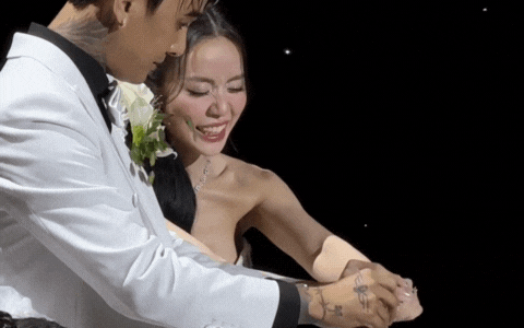 Cindy Lư và Đạt G dính ồn ào vì hành động "đáng sợ" ngay tại đám cưới - Ảnh 1. Cindy Lư và Đạt G dính ồn ào vì hành động "đáng sợ" ngay tại đám cưới - Ảnh 1.