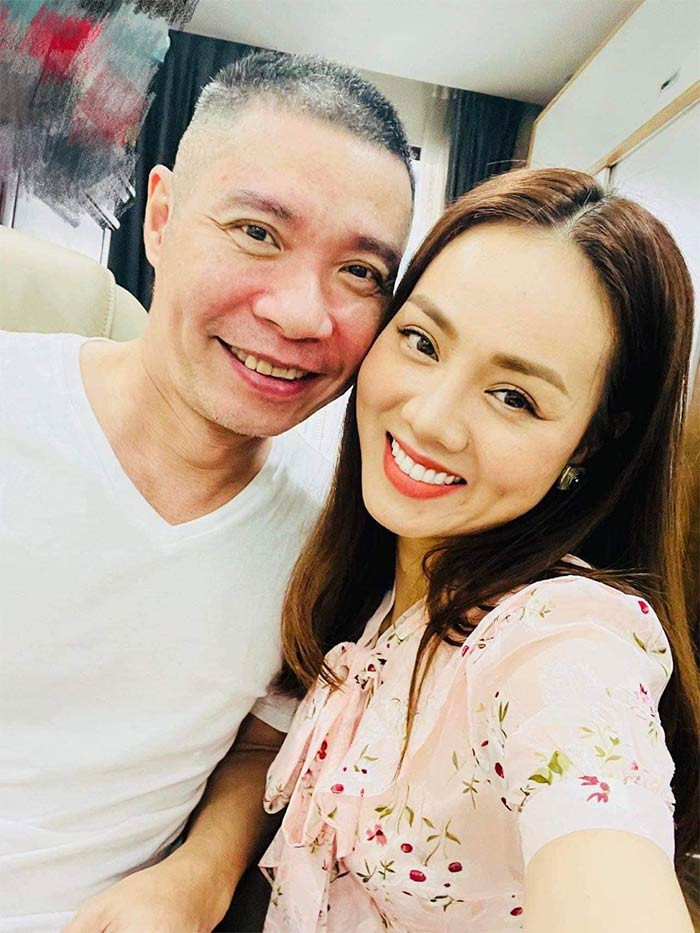 Nam NSND xin từ chức Phó Giám đốc Nhà hát kịch Hà Nội: 52 tuổi được vợ 3 chăm như em bé, hay dỗi- Ảnh 4.
