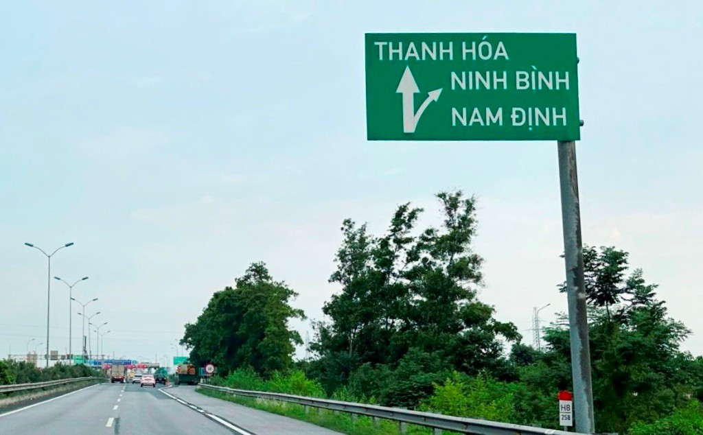 Cập nhật biển báo cao tốc Bắc Nam: Địa danh không còn tồn tại - Ảnh 1.