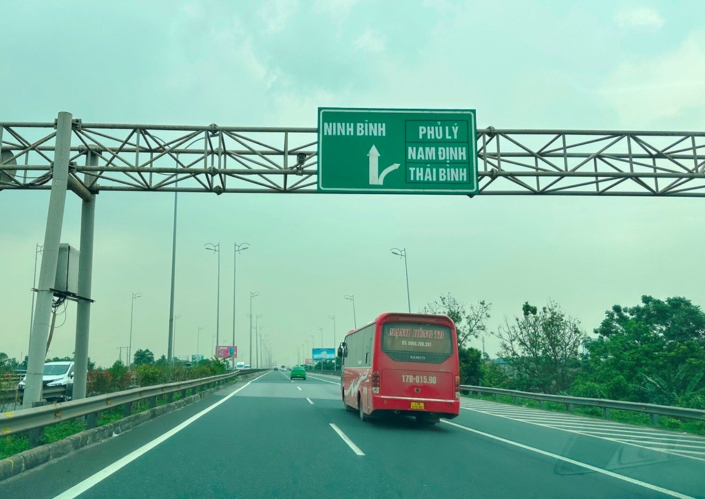 Cập nhật biển báo cao tốc Bắc Nam: Địa danh không còn tồn tại - Ảnh 2.