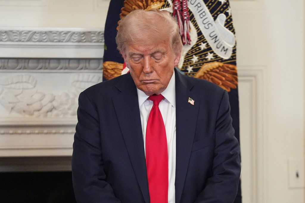 Điều khiến Tổng thống Mỹ Trump đổi thái độ với Nga