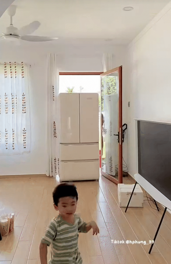 Bỏ phố về quê, cô gái 26 tuổi xây nhà vườn hơn 120m2, dân tình soi ngay một món đồ trong bếp, nặng hơn 100kg mà đẩy đi đẩy lại ngon lành- Ảnh 13.