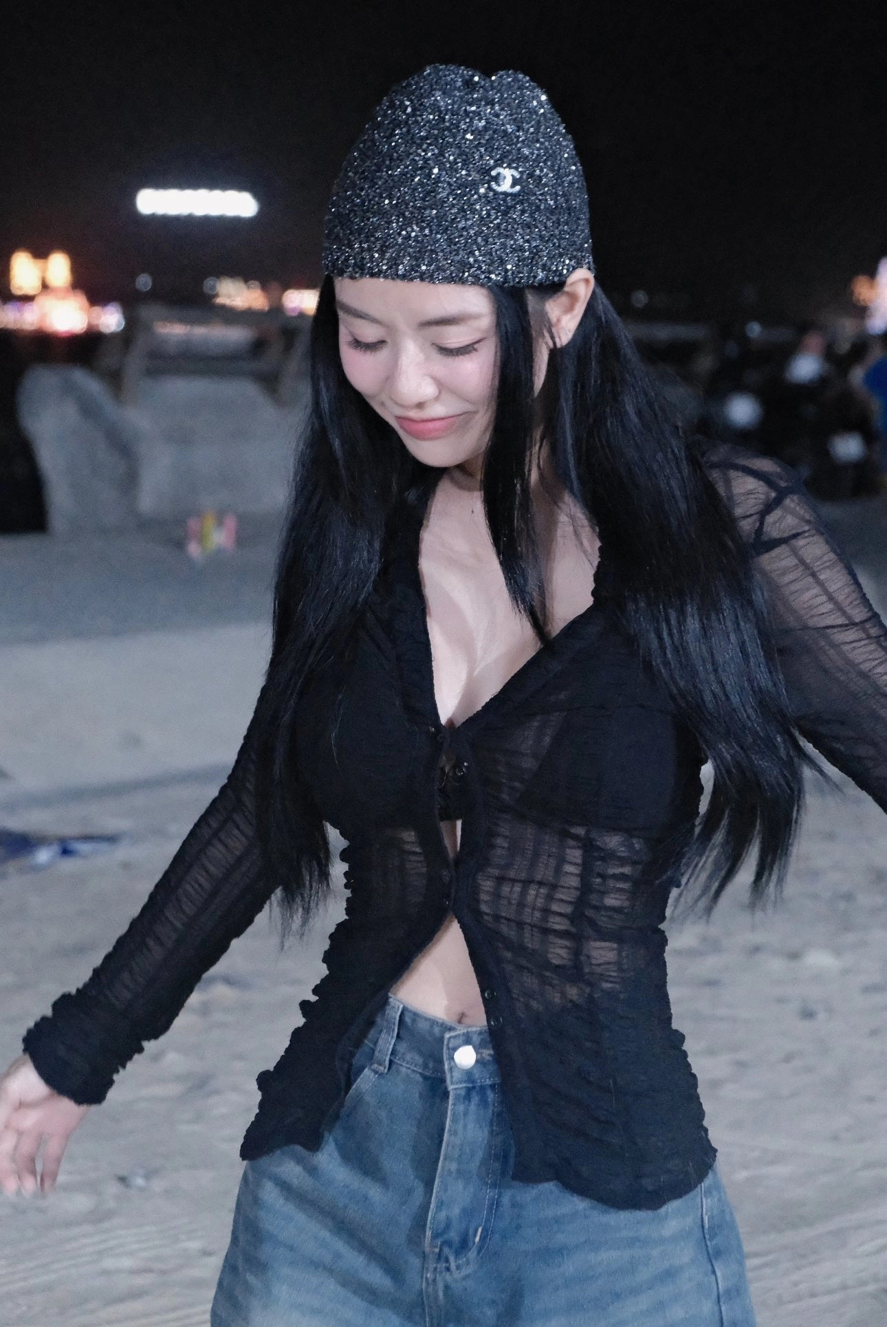 Cindy Lư gái 2 con sở hữu sắc vóc gái son phải mơ ước: Có 5 bí quyết đáng học hỏi để tự tin diện từ croptop bé xíu đến bikini cắt xẻ táo bạo- Ảnh 5. Cindy Lư gái 2 con sở hữu sắc vóc gái son phải mơ ước: Có 5 bí quyết đáng học hỏi để tự tin diện từ croptop bé xíu đến bikini cắt xẻ táo bạo- Ảnh 5.