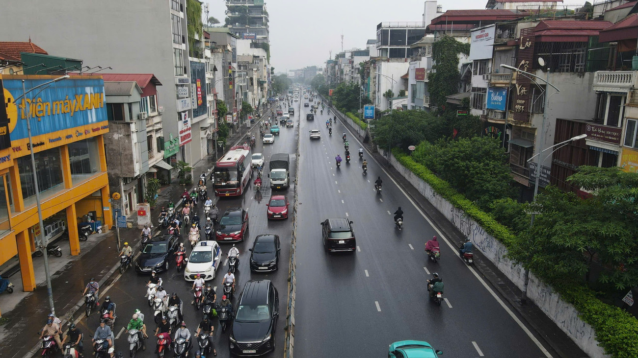 Du lịch Hà Nội thế nào khi xe máy chạy xăng bị cấm từ vành đai 1?- Ảnh 3. Du lịch Hà Nội thế nào khi xe máy chạy xăng bị cấm từ vành đai 1?- Ảnh 3.