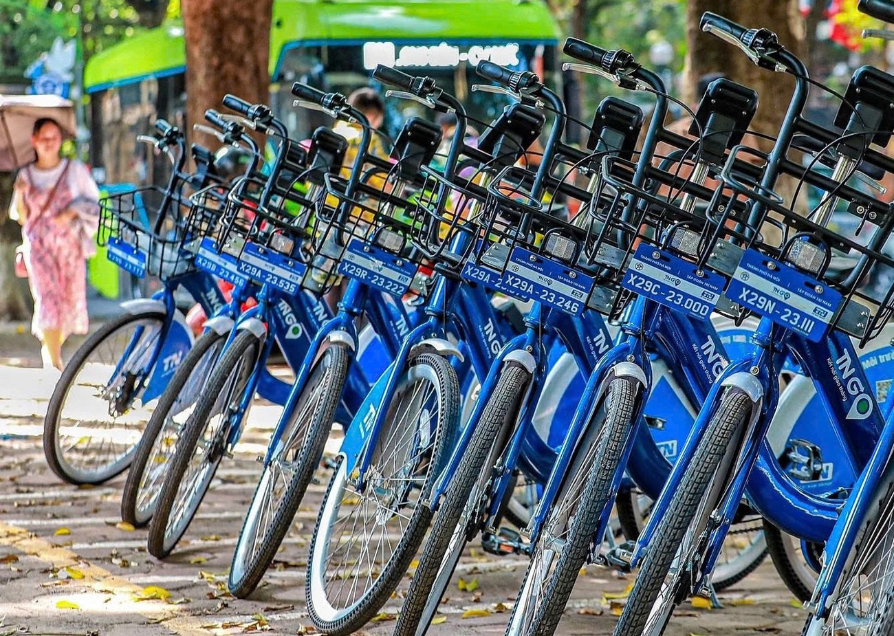 Du lịch Hà Nội thế nào khi xe máy chạy xăng bị cấm từ vành đai 1?- Ảnh 12. Du lịch Hà Nội thế nào khi xe máy chạy xăng bị cấm từ vành đai 1?- Ảnh 12.