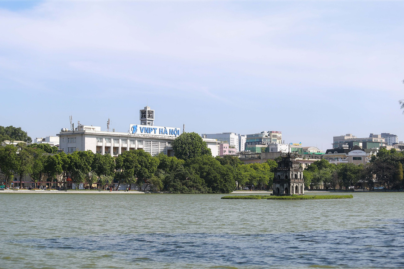 Du lịch Hà Nội thế nào khi xe máy chạy xăng bị cấm từ vành đai 1?- Ảnh 6. Du lịch Hà Nội thế nào khi xe máy chạy xăng bị cấm từ vành đai 1?- Ảnh 6.