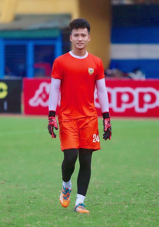 "Nam thần" U23 Việt Nam lên xe hoa cùng hot girl tốt nghiệp xuất sắc NEU, visual cô dâu chú rể gây sốt- Ảnh 6.