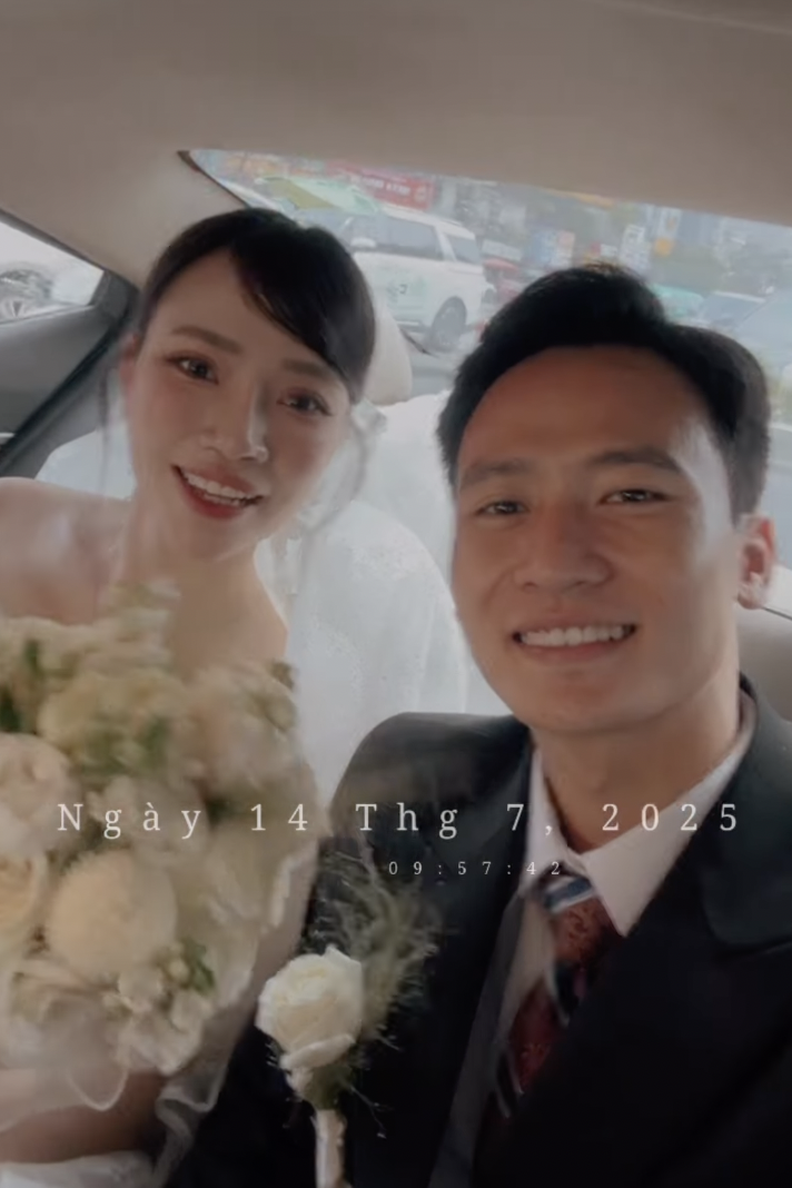 "Nam thần" U23 Việt Nam lên xe hoa cùng hot girl tốt nghiệp xuất sắc NEU, visual cô dâu chú rể gây sốt- Ảnh 5.