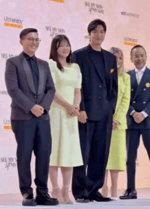 Clip: Mỹ nhân Việt đẹp đến mức khiến Lee Min Ho phải 2 lần ngắm nghía không rời tại sự kiện- Ảnh 5. Clip: Mỹ nhân Việt đẹp đến mức khiến Lee Min Ho phải 2 lần ngắm nghía không rời tại sự kiện- Ảnh 5.