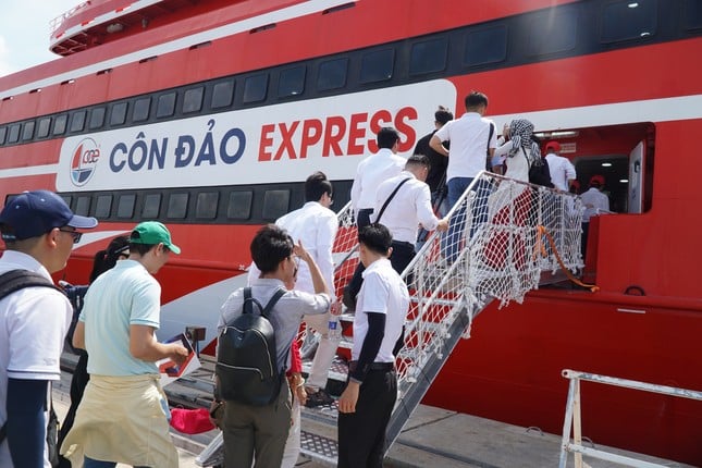 Không phải Đà Nẵng, Nha Trang hay Phú Quốc, đây mới là bãi biển được du khách nhận xét "Top 1 Việt Nam" - Ảnh 7.