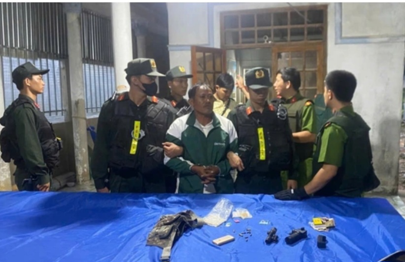 Khởi tố đối tượng bắn trung tá công an sử dụng súng tự chế tại Lâm Đồng - Ảnh 1.
