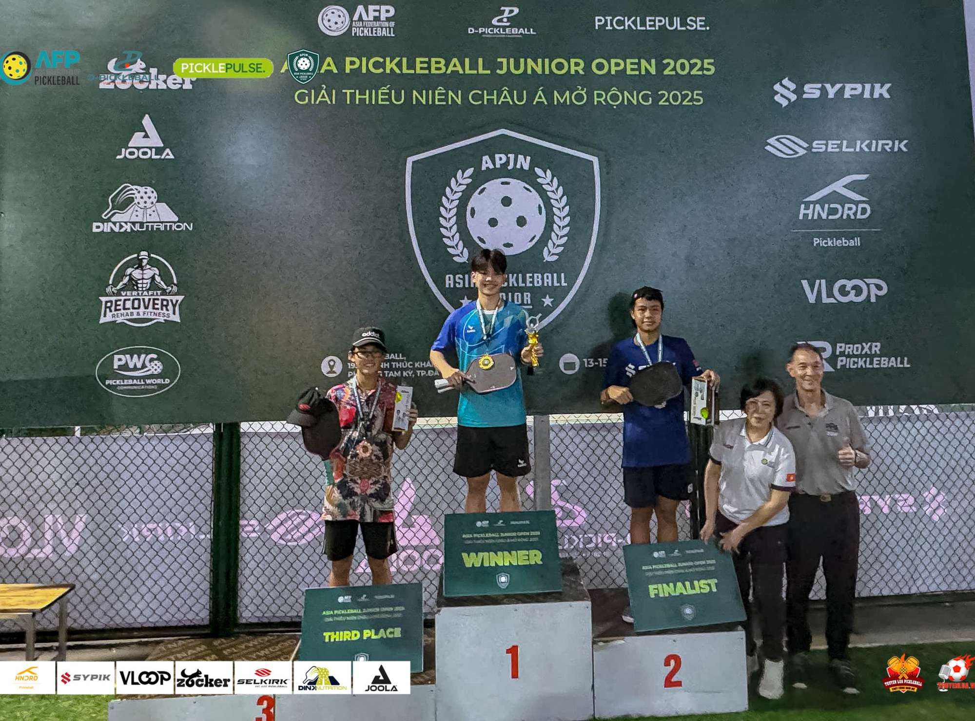 Pickleball Việt Nam "out tr&igrave;nh", đại thắng tại giải ch&acirc;u &Aacute;: L&ecirc; Xu&acirc;n Đức v&agrave; Sophia Phương Anh gi&agrave;nh c&uacute; đ&uacute;p HCV - Ảnh 2.