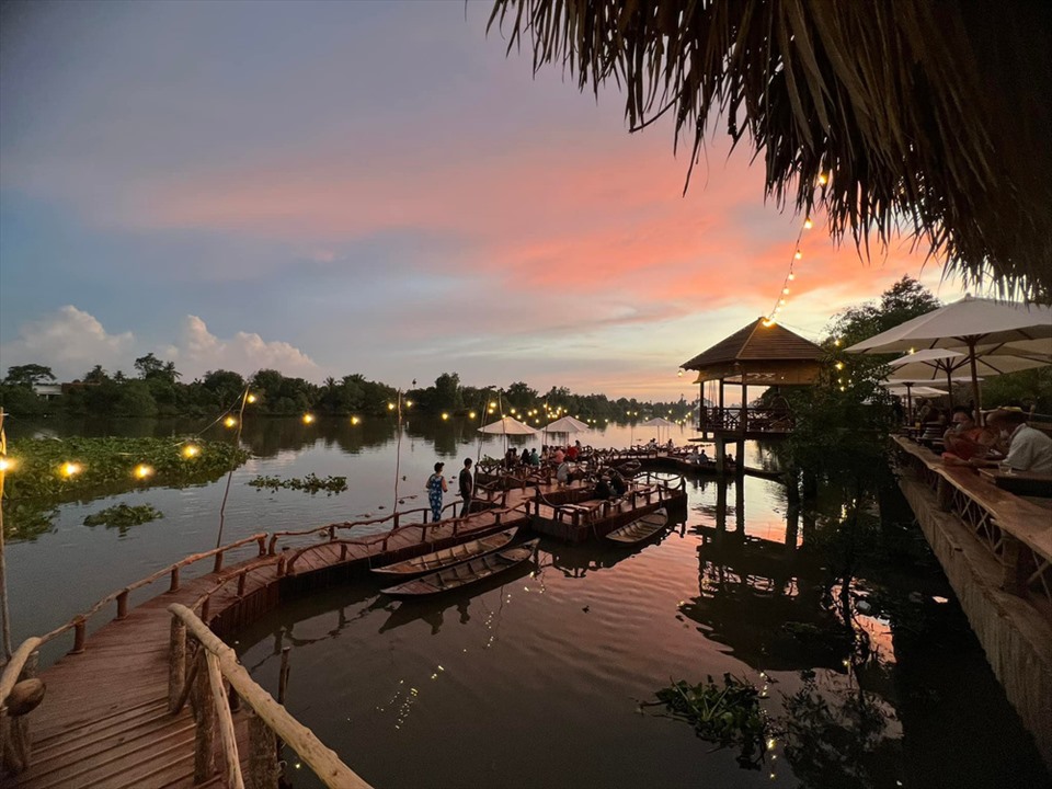 Diễn viên Vân Trang: Ở biệt thự 1000m2, bà chủ khu du lịch sinh thái, hạnh phúc viên mãn- Ảnh 10.