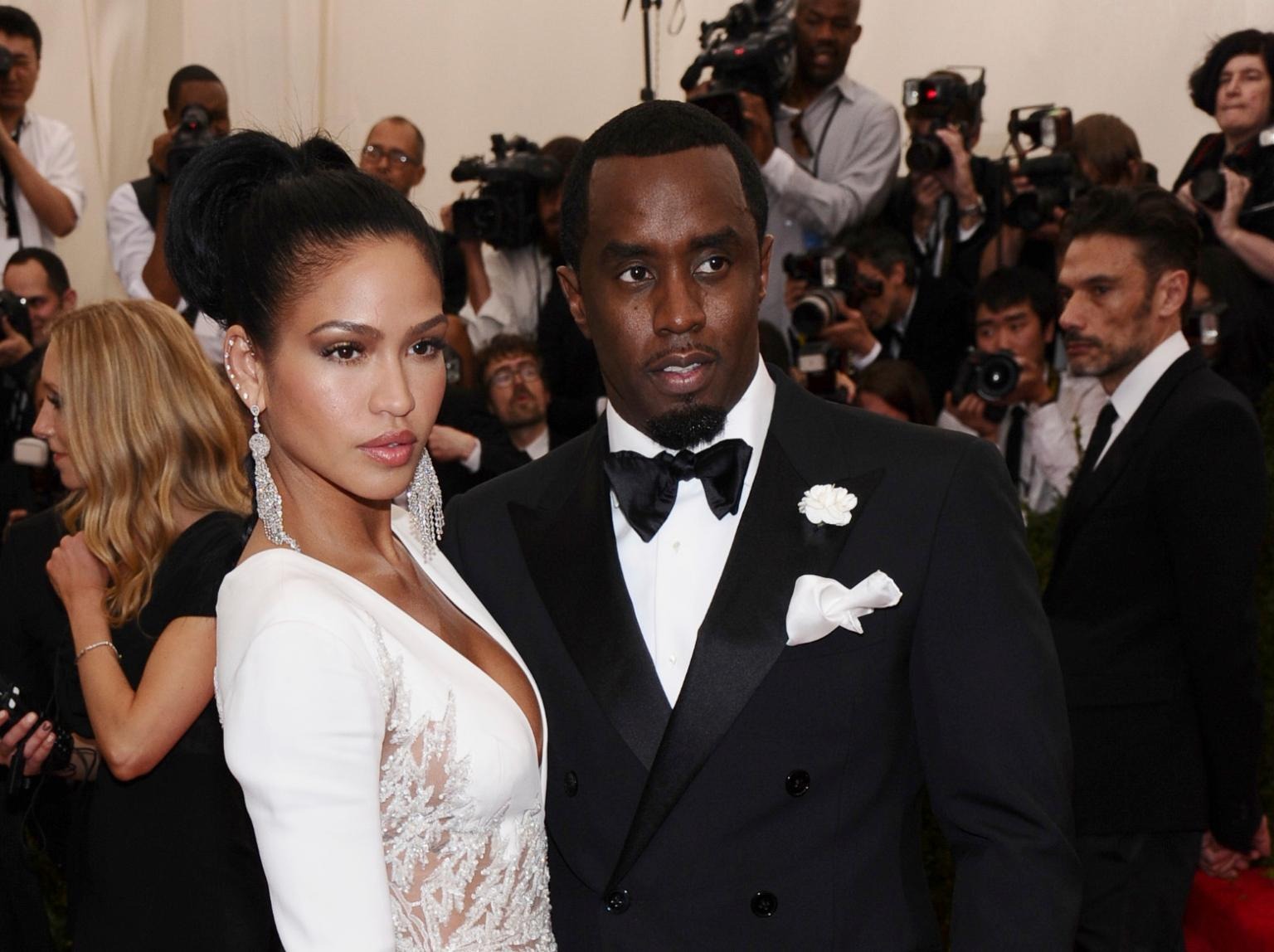 “Ông trùm phạm tội tình dục” Diddy hoàn lương? - Ảnh 2.
