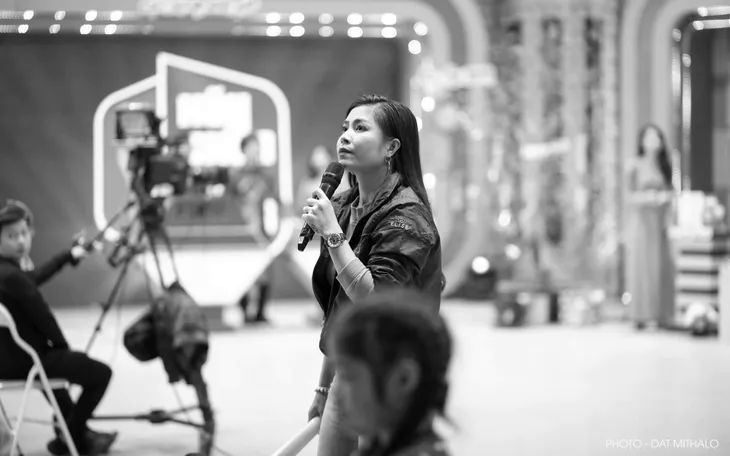 MC Hoàng Linh công khai xin lỗi khán giả vì đã "trở thành cầu nối cho hàng giả" - Ảnh 1.