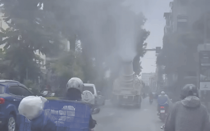 &quot;Đại bác diệt bụi&quot; lăn bánh tại Hà Nội: Thế giới nhiều nước làm, hiệu quả ngay lập tức!