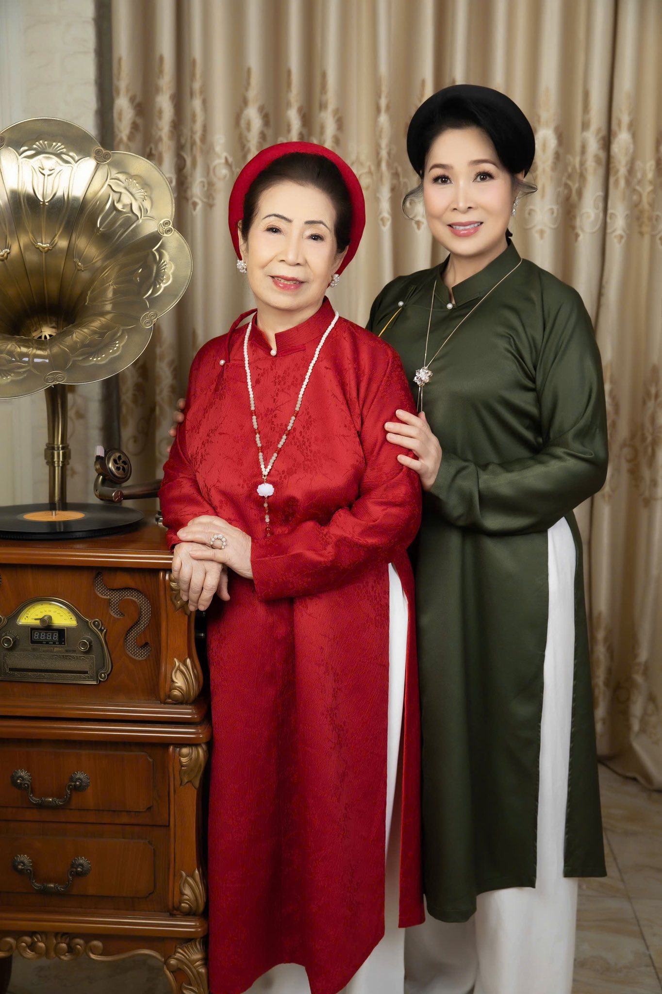 Mẹ ruột NSND Hồng Vân tuổi 86: Trẻ đẹp, minh mẫn vẫn cho con gái đại gia mượn tiền - Ảnh 4.