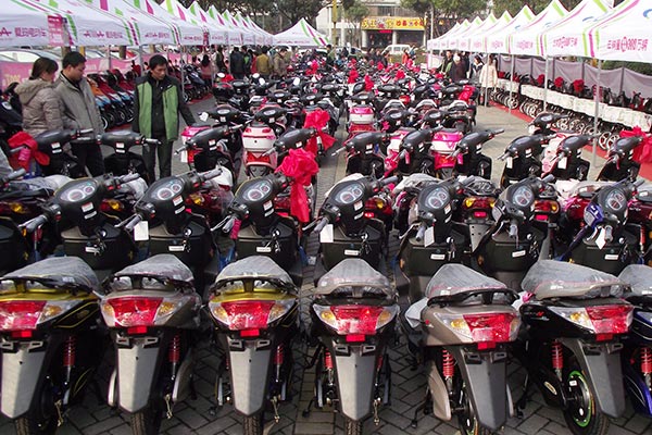 Kinh nghiệm giải bài toán ‘sạc pin và đỗ xe’ của thủ phủ xe điện Nam Ninh- Ảnh 4.