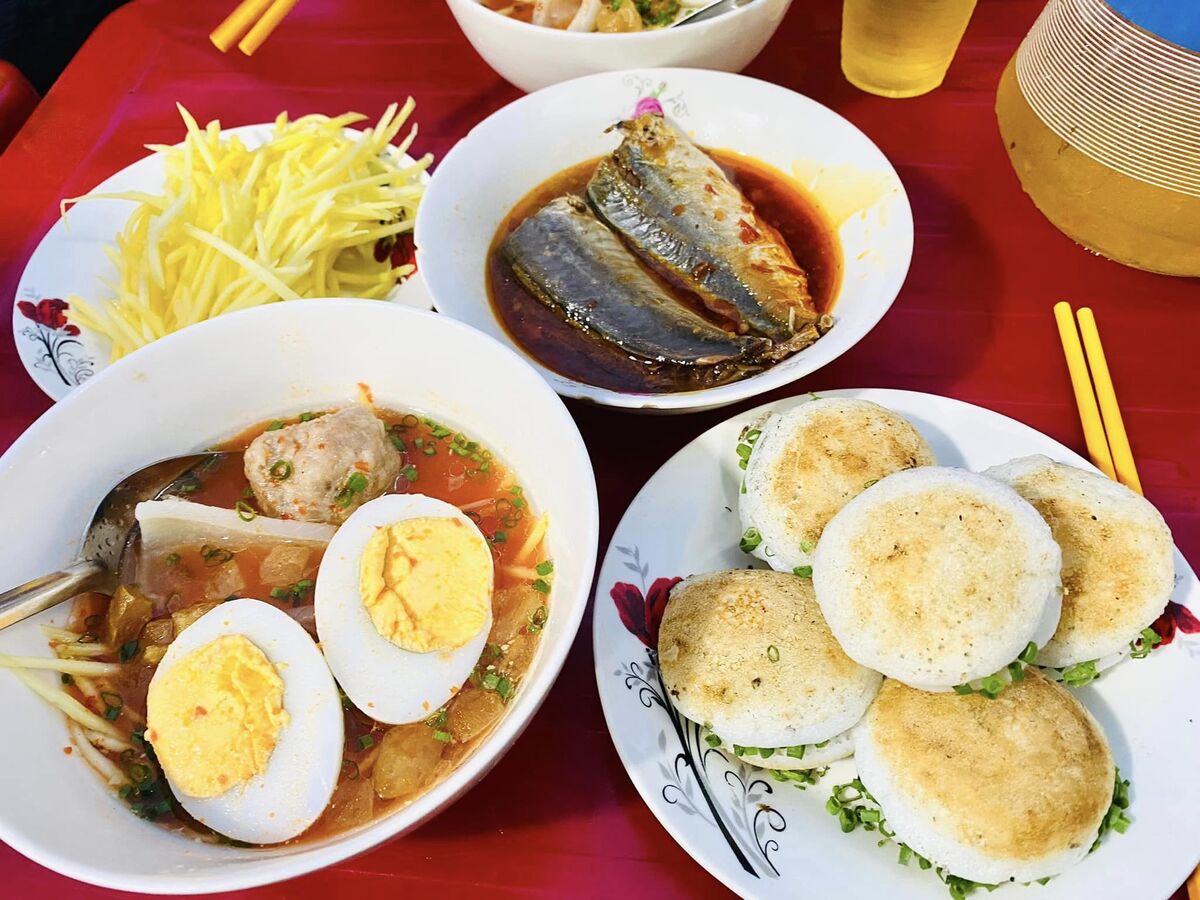 Món bánh Việt lên đài Hàn Quốc: Không phải bánh mỳ, bánh rán, du khách nhận xét "Tôi tưởng nó đắt lắm"  - Ảnh 6.