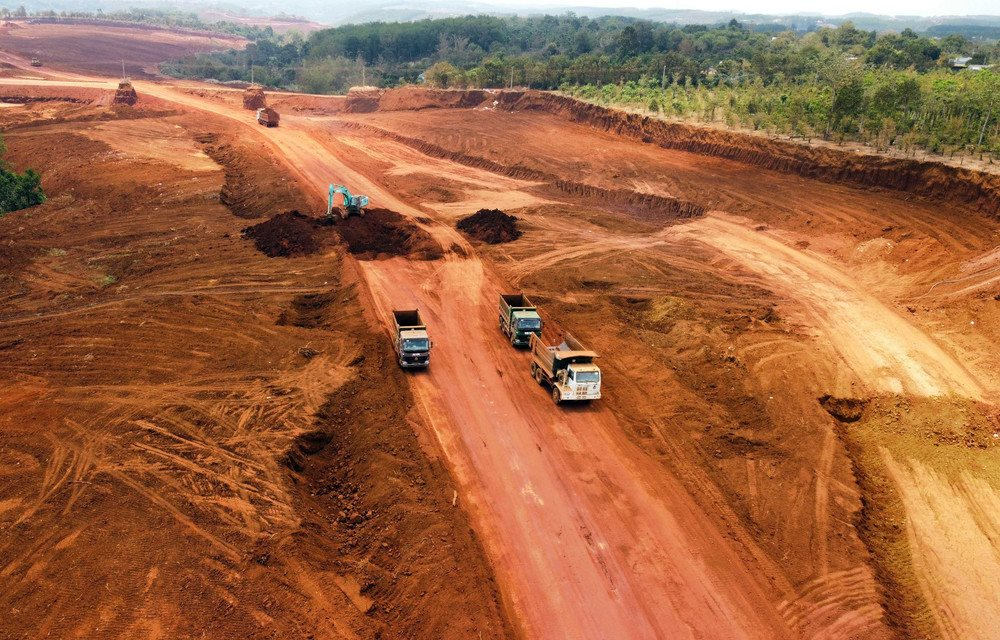 Một Tỉnh Việt Nam Có Trữ Lượng Kho Báu Lớn Hơn Trung Quốc, Mỹ, Khai Thác 710 Năm Chưa Hết, Công Nghệ Đằng Sau Có Gì? 1 Lam Dong Giao 1 Trieu M2 Dat Cho Tap Doan Tkv Khai Thac Quang Bauxite Nhom Vietnam Vietnamplus 1752742755235 175274275572984241341