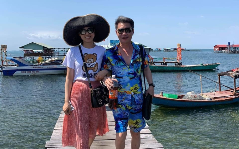 Chuyện tình của nam NSND xin từ chức Phó Giám đốc Nhà hát Kịch Hà Nội với vợ 3 xinh đẹp - Ảnh 1.