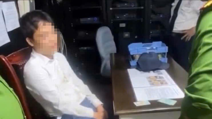 T&agrave;i xế &ocirc; t&ocirc; g&acirc;y tai nạn li&ecirc;n ho&agrave;n ở H&agrave; Nội l&agrave; giảng vi&ecirc;n cao đẳng - Ảnh 1.