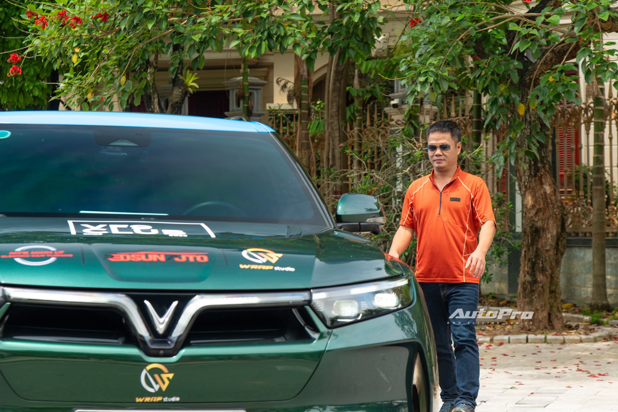Lái VinFast VF 9 ‘gánh team’ leo núi Tây Bắc sạt lở, chủ xe chia sẻ: ‘Cố phá mãi xe chưa hỏng, dùng xong bỏ xó xe sang ở nhà’ - Ảnh 18.