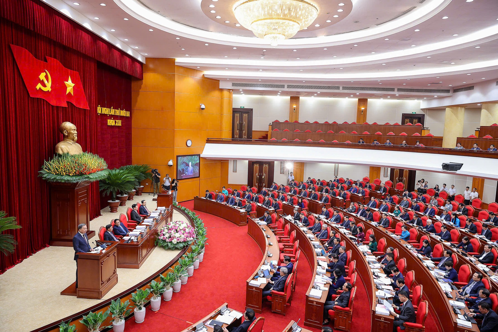 Tổng Bí thư Tô Lâm phát biểu khai mạc Hội nghị Trung ương 12- Ảnh 6.