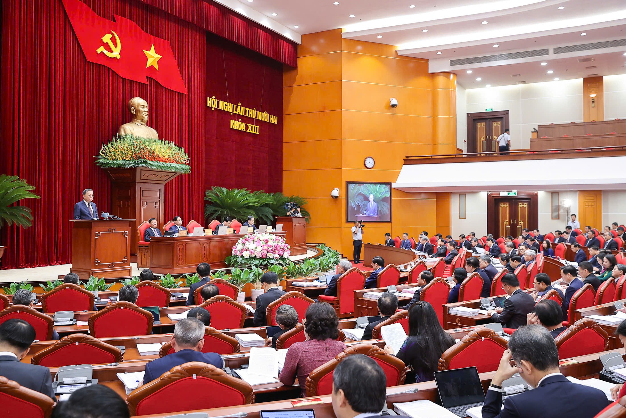 Tổng Bí thư Tô Lâm phát biểu khai mạc Hội nghị Trung ương 12- Ảnh 7.