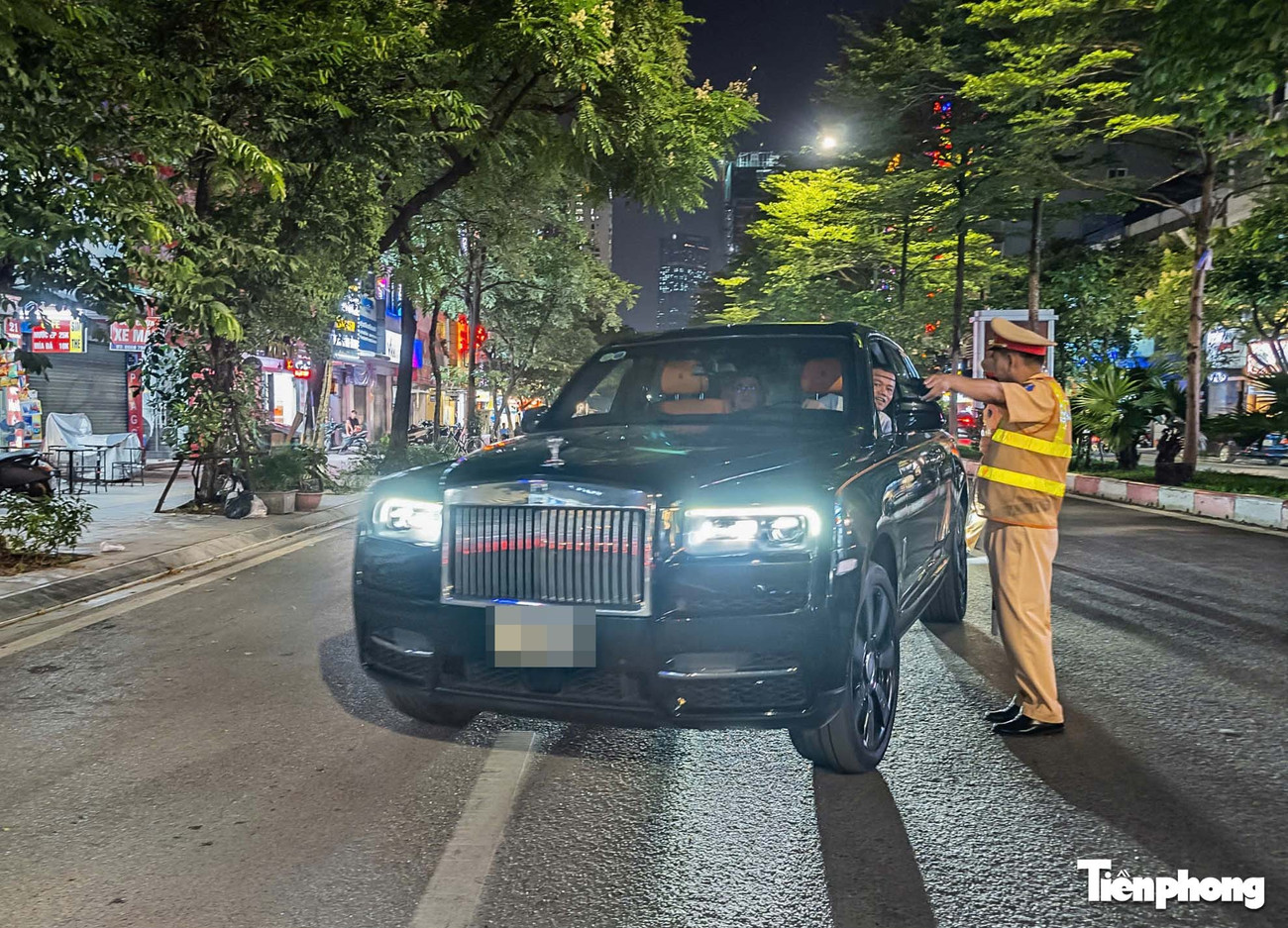 CSGT Hà Nội hóa trang xử lý tài xế vi phạm nồng độ cồn sau khi nhậu - Ảnh 9.