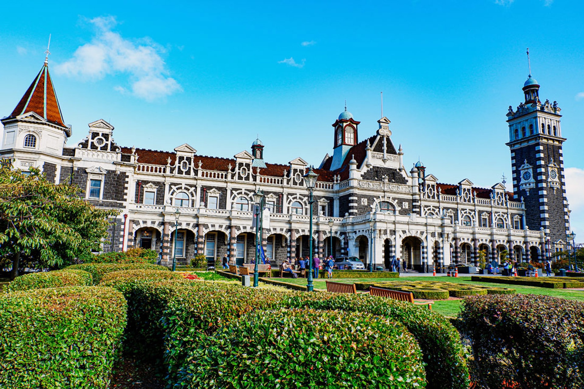 Dunedin là một đô thị hiện đại, hài hòa giữa công nghệ và thiên nhiên.