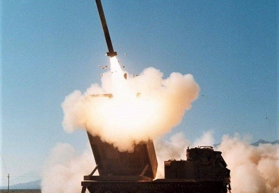 Tốc độ sản xuất tên lửa GMLRS của Mỹ đạt kỷ lục mới trong năm 2024 - Ảnh 5. Tốc độ sản xuất tên lửa GMLRS của Mỹ đạt kỷ lục mới trong năm 2024 - Ảnh 5.