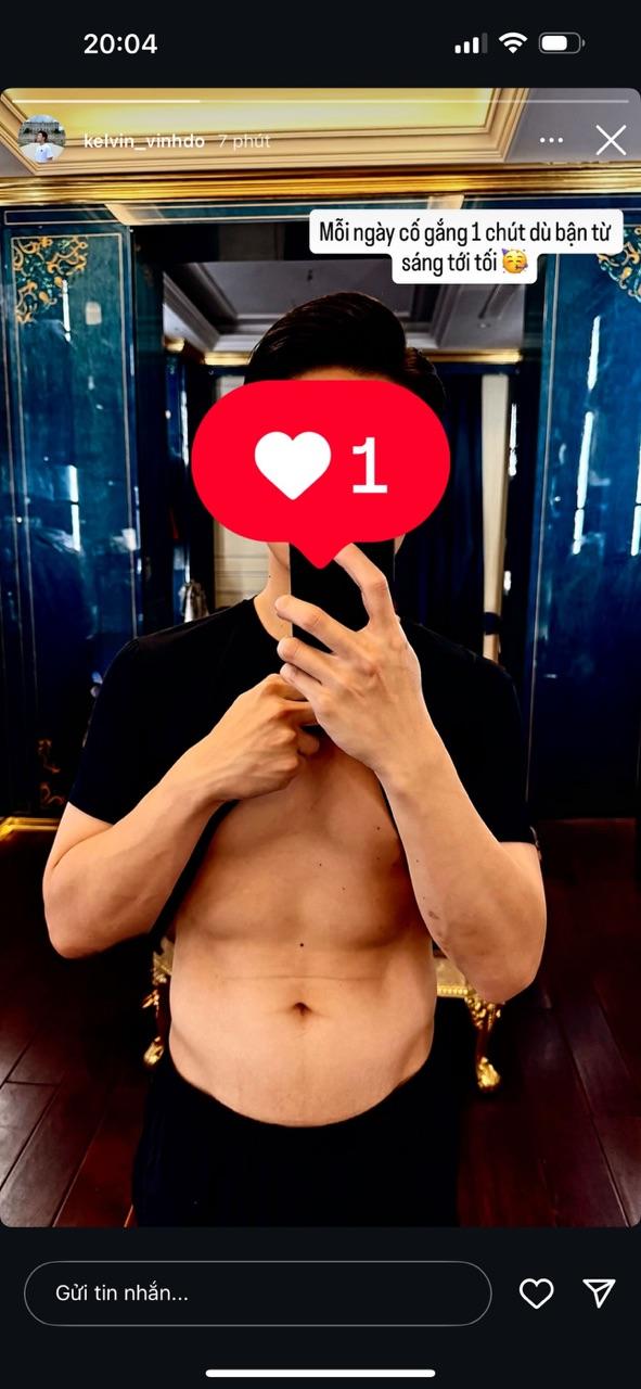 Thiếu gia nhà bầu Hiển vừa là sếp lớn, vừa làm bố đơn thân vẫn tranh thủ độ cơ bắp cuồn cuộn gây sốt- Ảnh 1.
