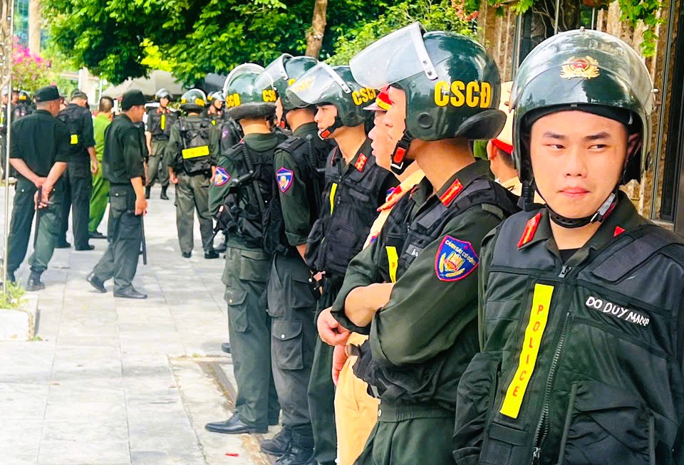 Bắt trùm giang hồ Ý ẻng và 7 đàn em trong vụ án tội phạm nghiêm trọng - Ảnh 2.