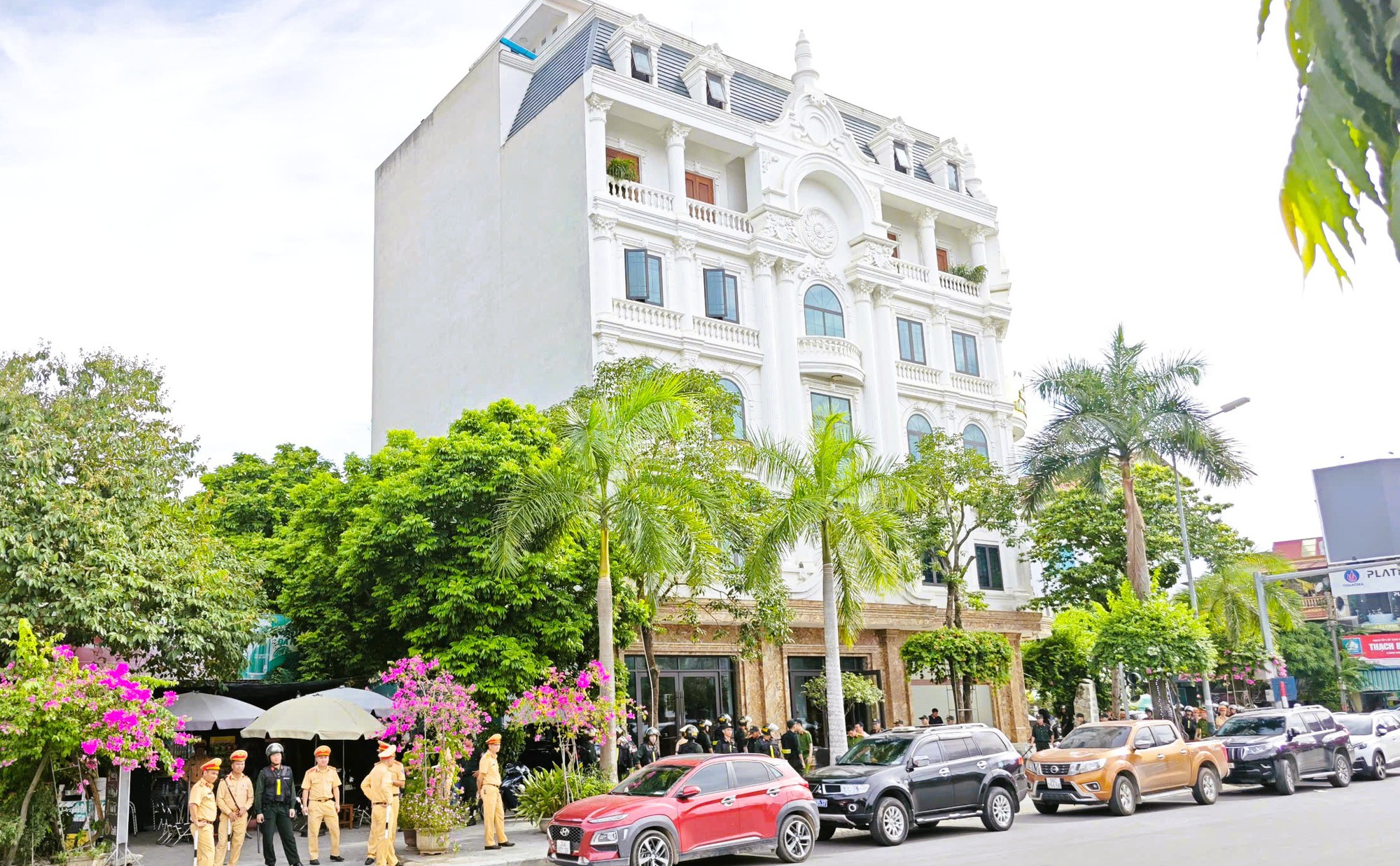 Bắt trùm giang hồ Ý ẻng và 7 đàn em trong vụ án tội phạm nghiêm trọng - Ảnh 3.