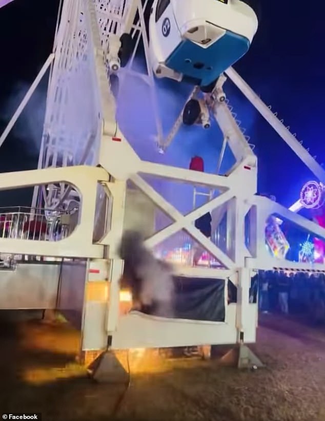 Kinh hoàng khoảnh khắc vòng đu quay bốc cháy ngùn ngụt ở Brazil, 54 người hoảng loạn treo lơ lửng giữa khói lửa- Ảnh 1.