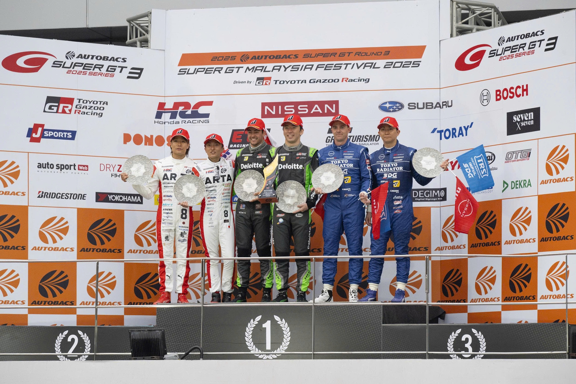 Lần đầu đặt chân đến SUPER GT tại Sepang: Mãn nhãn với dàn xe nét căng và những pha drift đầy mê hoặc! - Ảnh 29.
